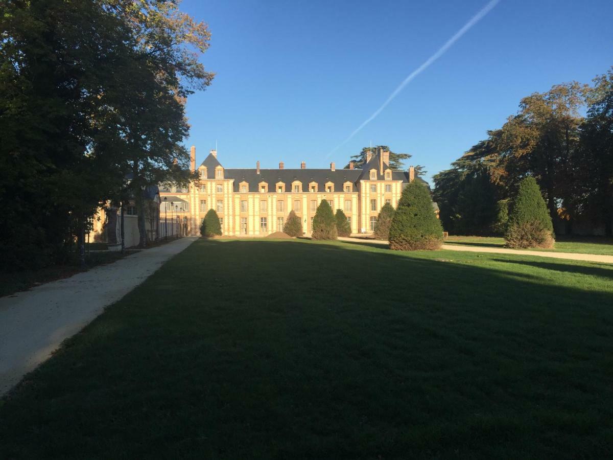 Exceptionnel Chateau Pres De Paris Abondant المظهر الخارجي الصورة