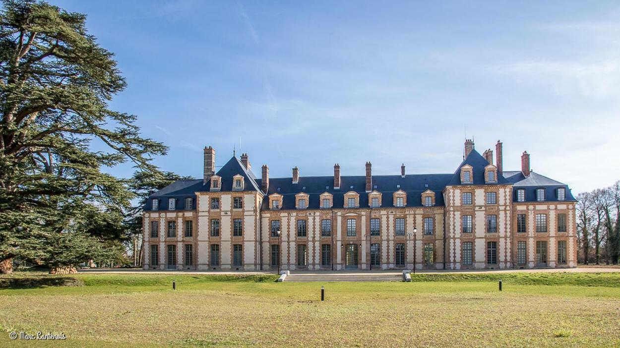 Exceptionnel Chateau Pres De Paris Abondant المظهر الخارجي الصورة