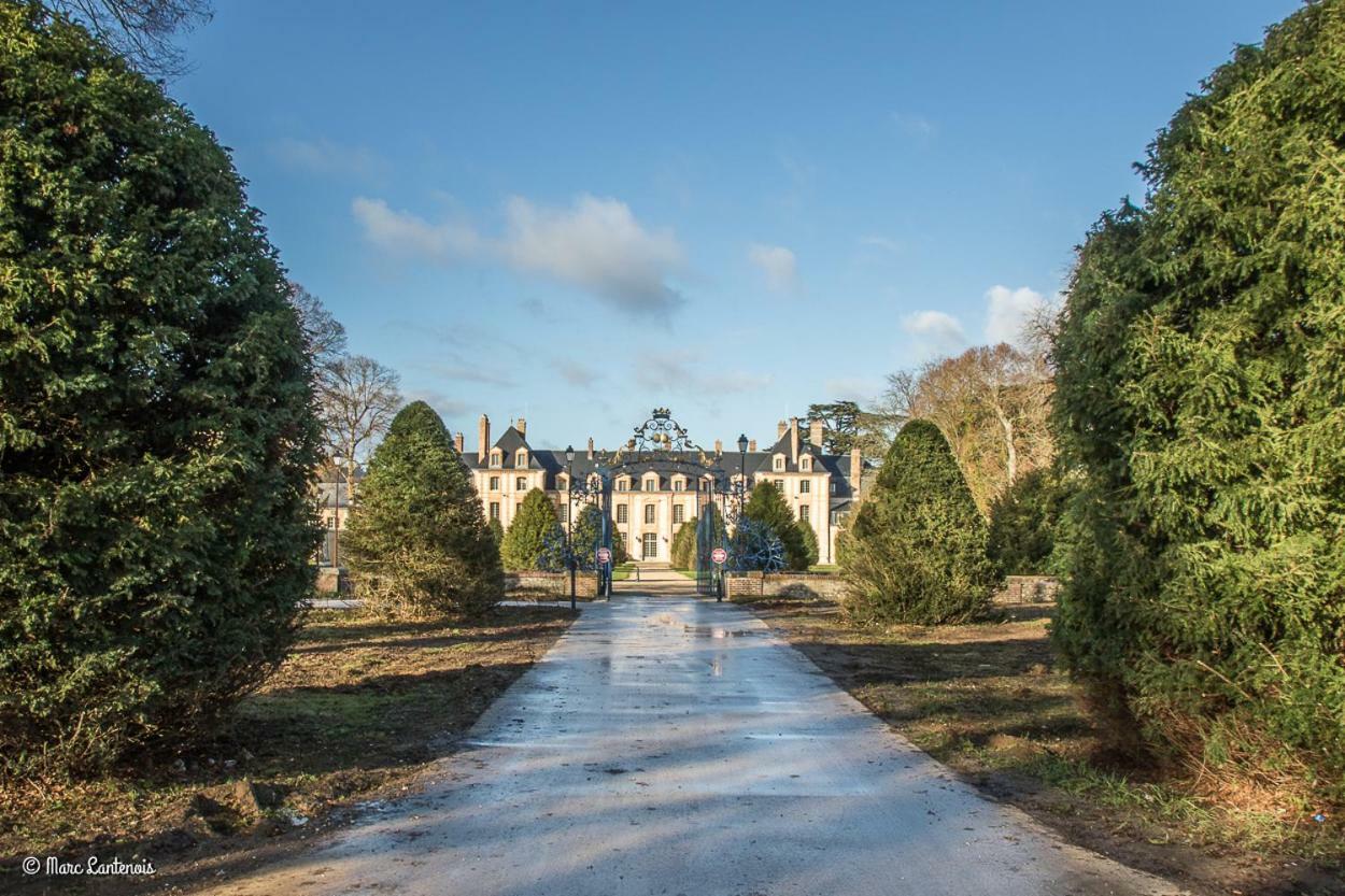 Exceptionnel Chateau Pres De Paris Abondant المظهر الخارجي الصورة